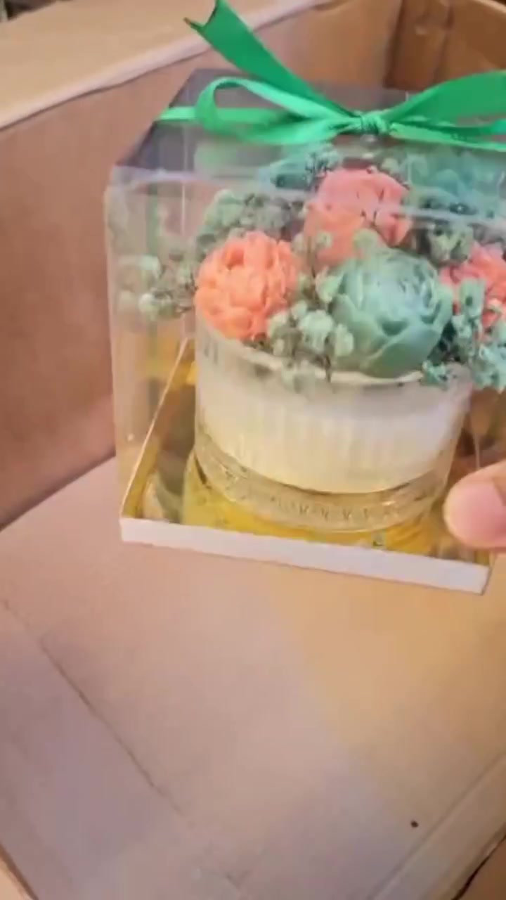 مو كل طلبية تنباع وتنتهي...بعض الطلبيات ننتظر رأي أصحابها بفارغ الصبر 💖🕯️أنتظروا البارت الثاني حتى تشوفون رأي الزبونة✨
العمل حسب الطلب ✨ 
للطلب والأستفسار مراسلة دايركت 💌 أو على الواتساب***********
