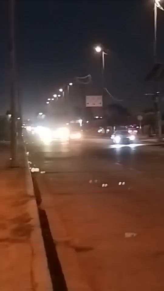 السلام عليكم للبيع هورنات موسسة مال عباس ابن فاضل صالي اقل من شهر من ماخذهن كاملات رواصط وكتف وتحويلة كبل شدهن هورنات مدافع 💣💣 مكاني بغداد مدينت الصدر خابر وتدلل ما اقصر وياك ***********

