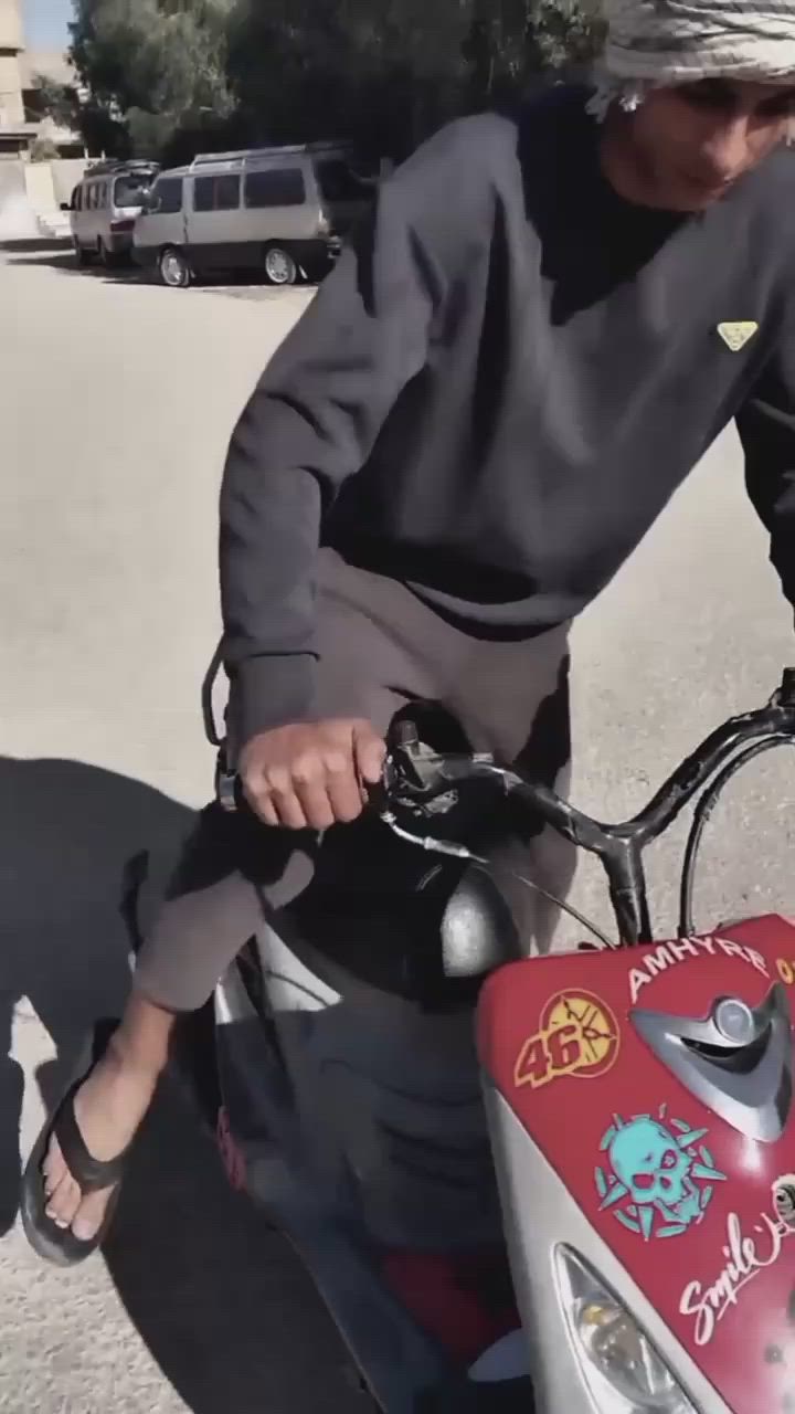 سلام عليكم
ماكس منغولي للبيع
بوشه49ابلاد ابلاد
الدراجه نضيفه
شلعه معدل
الدراجه بس بيها صوت بلمكينه 
السعر400وبيها مجال للشراي
التواصل فقط واتساب
***********
