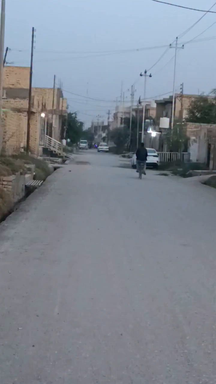 بيت للبيع طابو صرف400متربناء قديم حي الصدرين قرب حسينيه سامي الطعيسي ***********

