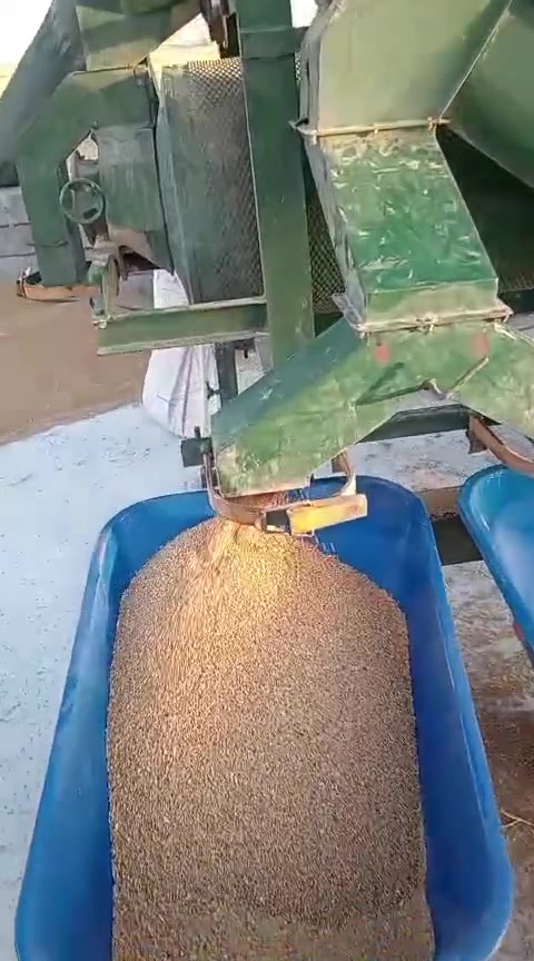بسم الله الرحمن الرحيم
يوجد لدينا معمل متحركه لتنيقيه الحبوب الاتصال على الرقم 
‏‪***********‬‏
‏‪***********‬‏
***********
