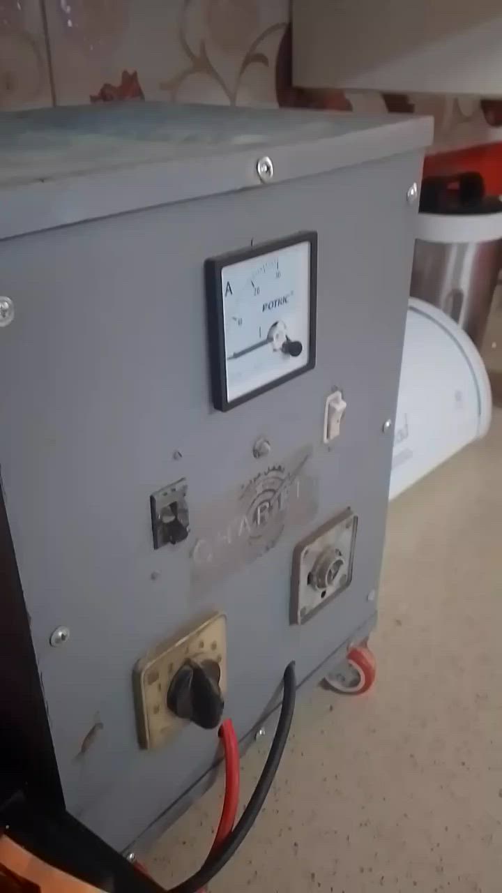 شاحنة 24 و12 فولط شغاله بلاديه مال أول سعر 175 بغداد زيونه


**إذا كنت صاحب هذا الإعلان وتريد حذفه لأي سبب، رجاءا أرسل رسالة إلى الدعم الفني**