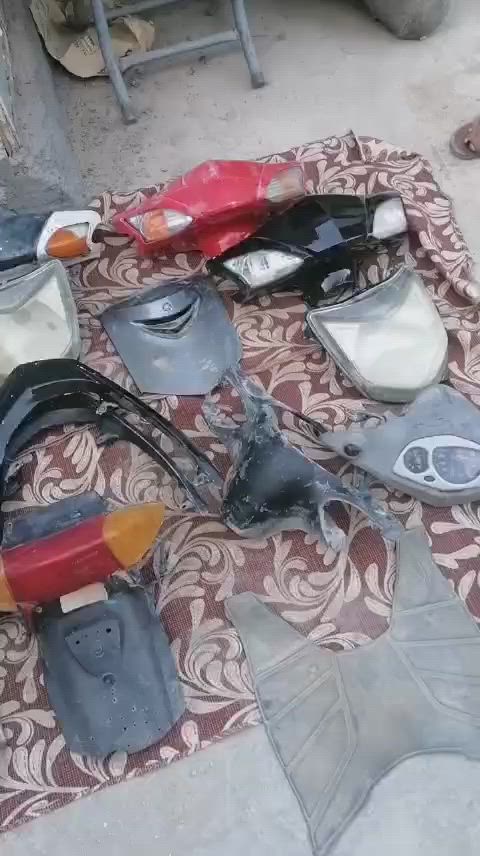 اخوان ابيع شلع الي اتفيدهة يخابر ويدلل تصفية محل مال ابني مكاني الدولعي يم جسر دباش قيم انتة /***********
