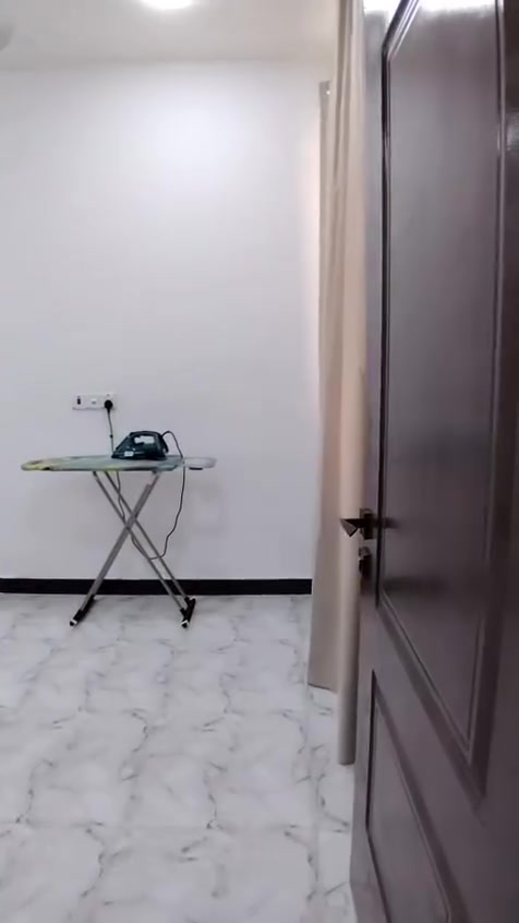 بيت للبيع 50 م ركن بناء حديث زراعي سند 25
طابقين الاول صالة مطبخ الثاني غرفتين نوم كبار وبيتونه
البيت مدخلين ع شارعين
الموقع زراعي الفارابي مقابيل الشرطة شارع الملا
للاستفسار الاتصال وموجود واتساب ***********
