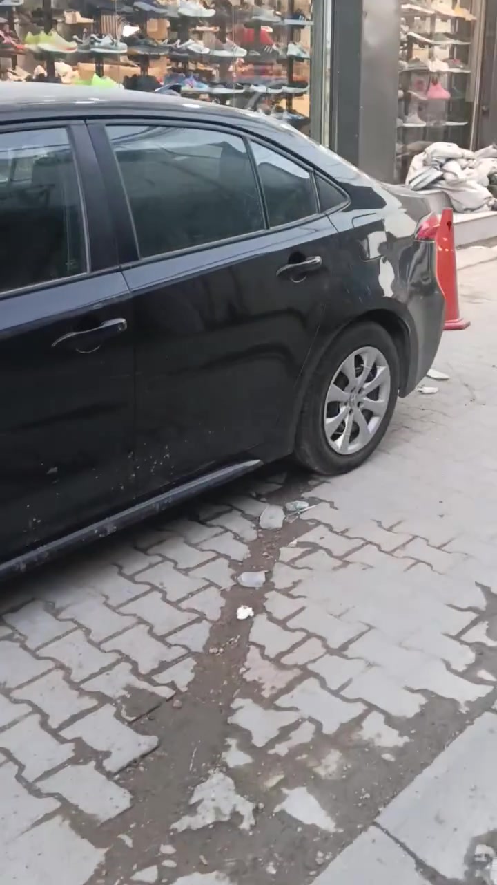 قالسلام عليكم للبيع كورلا مديل 21 وارد امركي سياره جديده بدون قطرة صبغ ولا قطعه تبديل فقط خشم البنيد تكحيل فقط مكان السياره بغداد الحريه ***********
