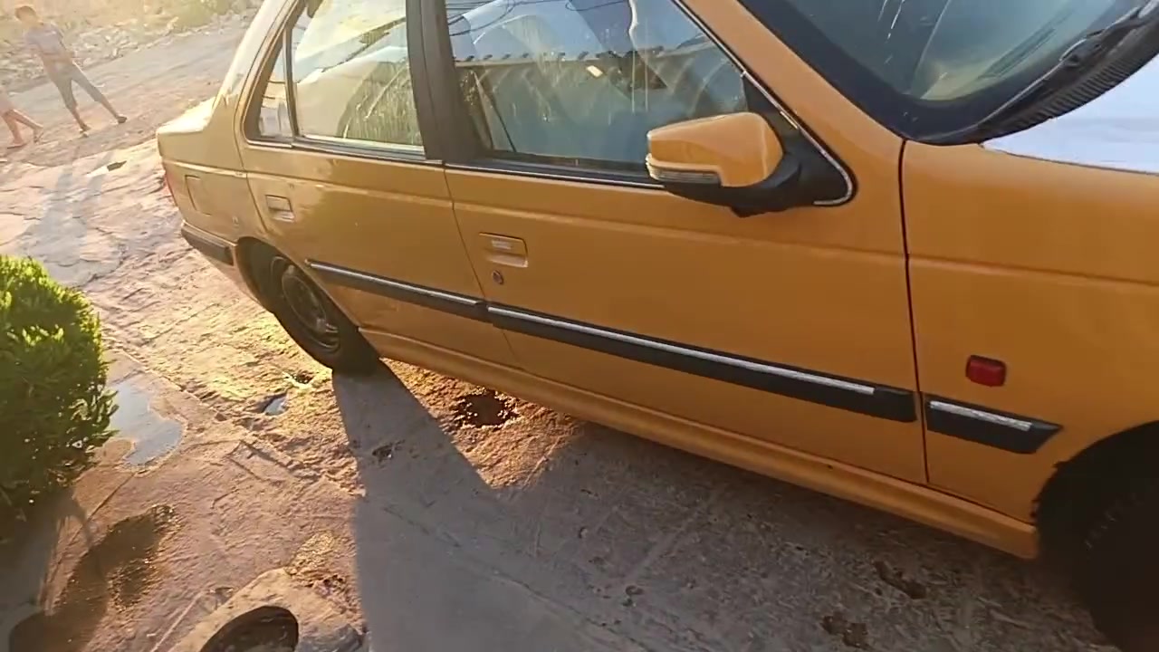 سياره بيجو بارك للبيع 2015 لا صبغ ولا ضربه سعر 36  ***********
