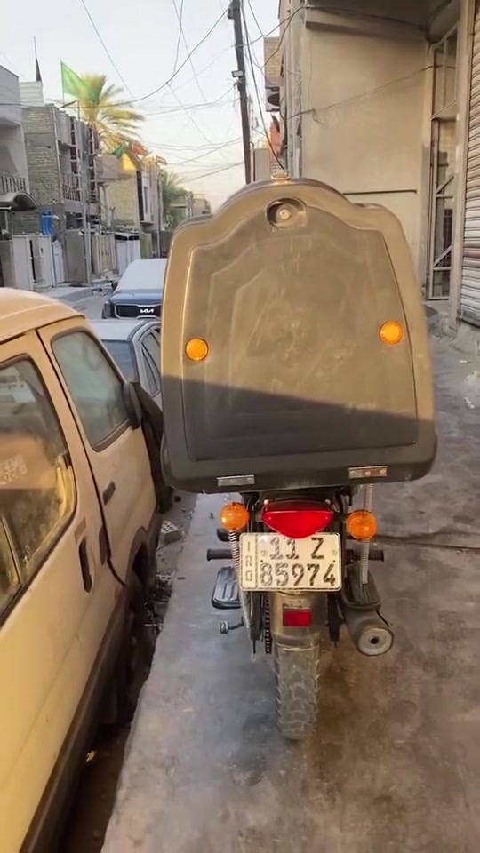 السلام عليكم مرواس دايون جبلي  أو بيع 
بوكسر 23مرقم بغداد تحويل ثاني يوم كامله استعمال شخصي ممشتغله دلفري ولا مسجله أصلن درجه كامله 
محرك كلج جديد ضمان انطيك محرك كلج كفاله والله درجه نضيفه بمعنا الكلمه تجي وشوف 
هاي كدامك ***********رمش اتصل عليك شعب مكاني
