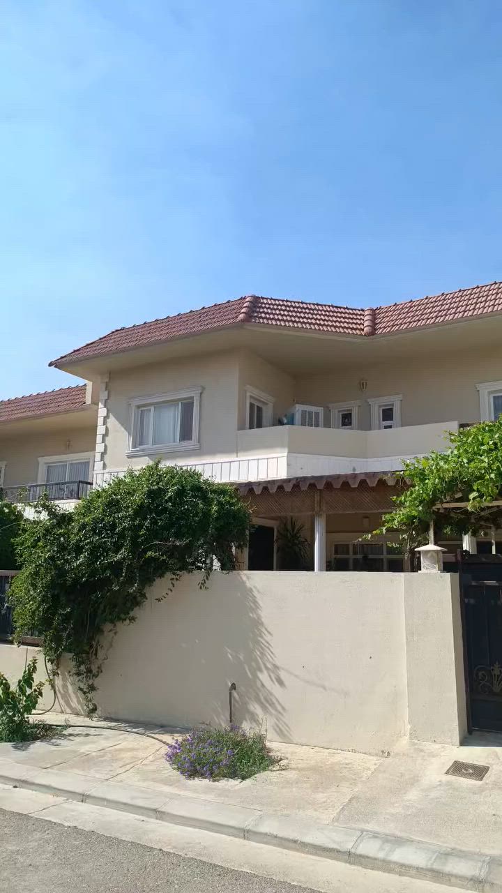 خانوو بو فرۆشتن له گلوبال 
بیت للبیع في مجمع کلوبال 
Global city
 

*********** 
***********
