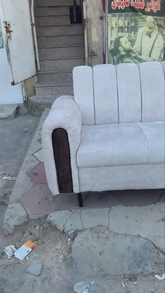 تقدم لكم
🛋️ دوشمة أبو أحمد للأثاث الحديث 🛋️
تخم باندا 🐼
من المعمل إلى منزلك مباشرة.. أناقة التصميم وراحة تدوم! 🏠✨
✅ تفصيل أطقم قنفات بأحدث الموديلات (كلاسيك ومودرن).
✅ تجديد ودوشمة القنفات القديمة بأفضل أنواع الأقمشة والإسفنج.
✅ خامات من الدرجة الأولى وأسعار تنافسية تناسب الجميع.
📍 العنوان: بغداد - الشعب - حي التجار - مجاور أسواق العراق.
📞 للحجز والاستفسار: ***********
دوشمة أبو أحمد.. اختيارك الأول للجودة والجمال.
