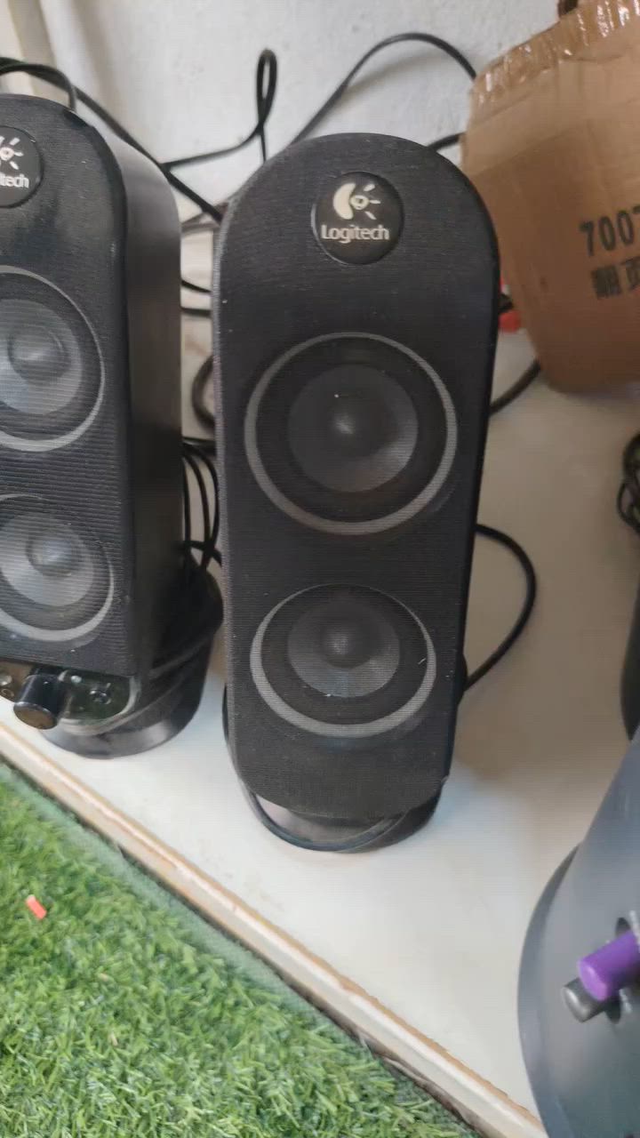 سستم صوت كامل مع اربع سماعات جانبية
باله انكليزي 

مزاد اعله سعر ابيع


**إذا كنت صاحب هذا الإعلان وتريد حذفه لأي سبب، رجاءا أرسل رسالة إلى الدعم الفني**