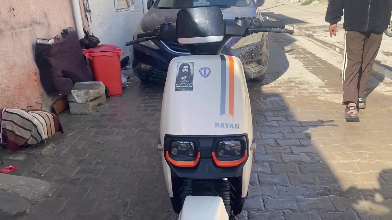 دراجة ريان ام عيون للبيع سعر 650 الف دراجة كل نقص مابيها تخبل كلشي شغال بيها اللهم بيها فطر بل جاملغ صغير الامامي وكل نقص مابيها الدراجة تمشيك 55 كيلو سرعتها 56 حقيقي دراجة كامله مكمله راسلني واتساب ***********
