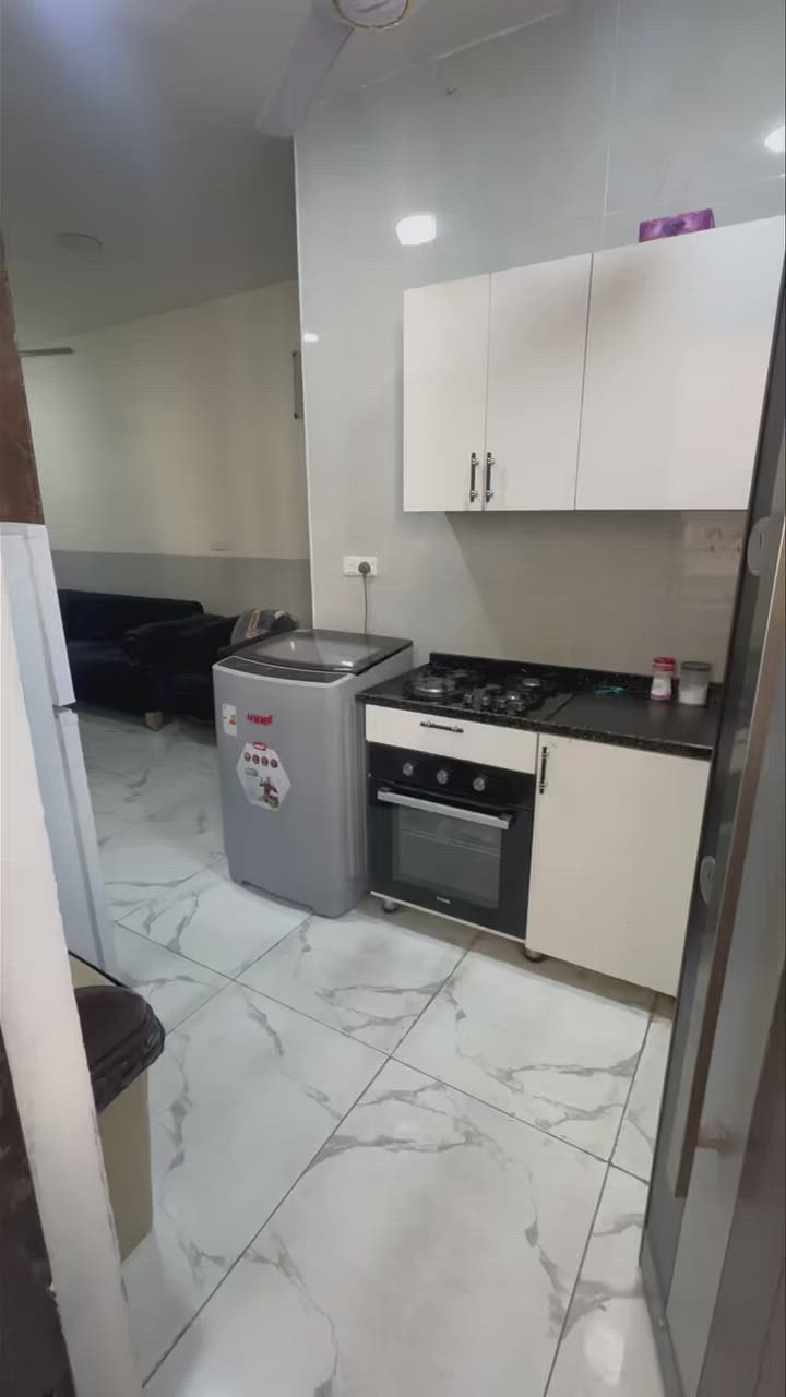 � شقق مؤثثة للإيجار – المنصور / حي الأميرات 🏡

فرصة مميزة للسكن الراقي أو الاستخدام التجاري في أحد أرقى مناطق المنصور ✨

✔️ غرفة نوم
✔️ صالة
✔️ مطبخ
✔️ صحيات
✔️ مؤثثة بالكامل
✔️ تصلح للسكن أو المكاتب والشركات

📍 الموقع: المنصور – حي الأميرات

💰 الطابق الأول: 800$
💰 الطابق الثاني: 750$

شقق جاهزة للسكن فوراً بموقع هادئ ومميز وقريب من جميع الخدمات.

📞 للاستفسار والحجز:
***********
