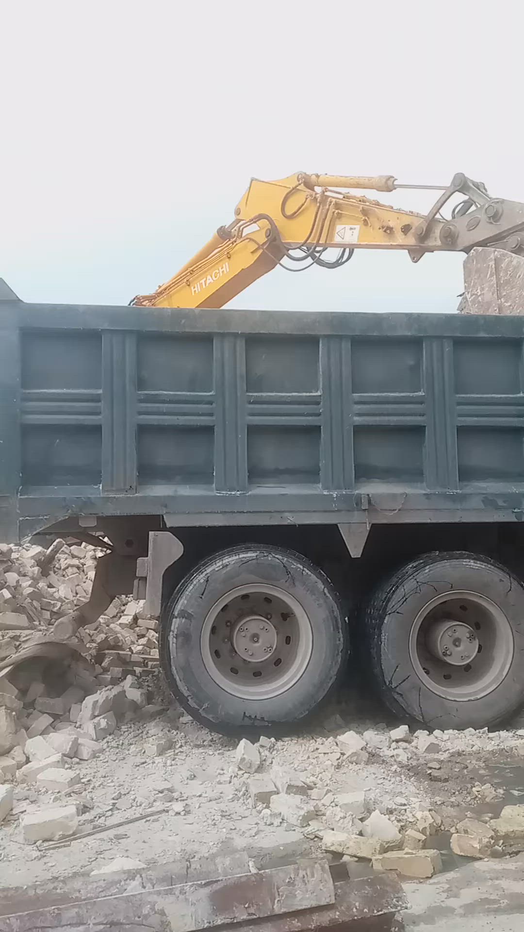 تفليش الدور ورفع الانقاض بموادة فقط وتعديل الارضيه مع تحياتي للجميع ***********/
