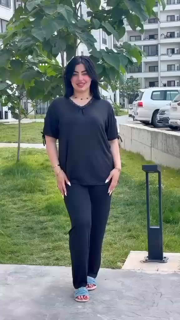تراك نسائي اسود خامه فانيله 
 
  توجد خدمة توصيل كافة المحافظات مع كل طلب هديه  قياسات من L xL xxL


**إذا كنت صاحب هذا الإعلان وتريد حذفه لأي سبب، رجاءا أرسل رسالة إلى الدعم الفني**