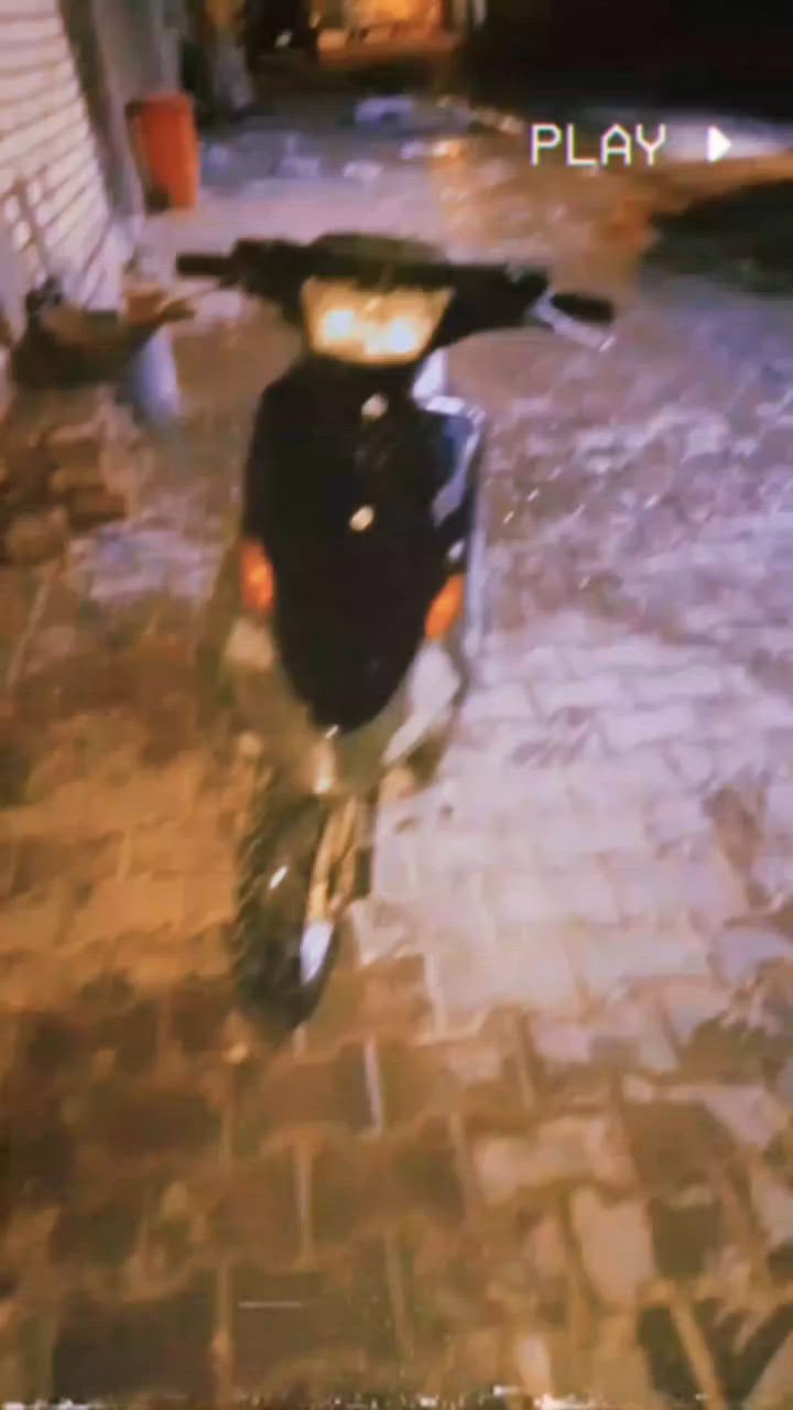 السلام عليكم 
شباب دراجه بيجي سرعه 60 دراجه بس مرا وحده مجفته درجه خير من الله نقص لايت امامي و تريشه و جوسه دراجه تشتغل هندر سلف السعر 140 و بيهه مجال عك جيه العنوان بغداد شعله 
⚡ملاحضه ابيع كوم حديد 
⚡ملاحضه ابيع كوم حديد


**إذا كنت صاحب هذا الإعلان وتريد حذفه لأي سبب، رجاءا أرسل رسالة إلى الدعم الفني**