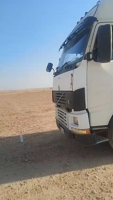 سلام عليكم للبيع فالفو رقم انبار انكليزي 3 لوحات شرط التحويل تخم تاير محرك شرط وكير وشاصي شرط موديل 95 مربوطه صهريج سنويه 2030 السياره جاهزه عل شغل مكان السياره القائم السعر 125 للاستفسار الاتصال ***********
