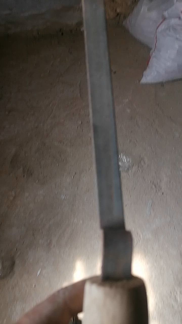يوجد لدينا مواد نشايه البيع مكان حديثه حي العسكري قرب اذاعه رقم الهاتف ***********
