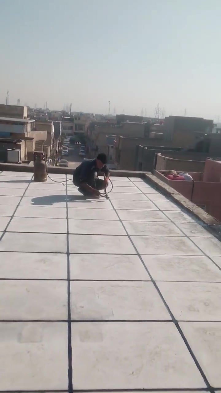 السلام عليكم..اسطه لعمل الماستك القديم والجديد وتزفيت السطوح وتطبيك شتايكر مكاني بغداد *********** ابو احمد
