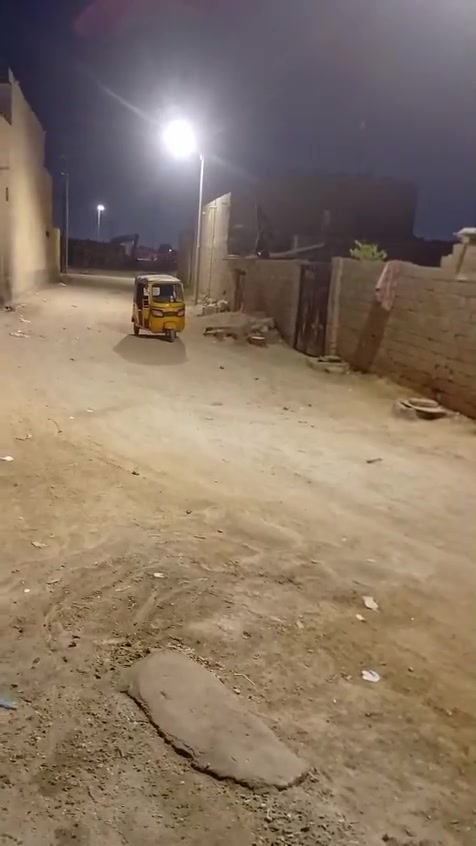 السلام عليكم بيت للبيع التفاصيل داخل الفيديو بيت سعره كلش مناسب
مساحته300متر 250بناء 50حديقه البيت عالي عن الشارع متر ونص بناء جديد وبلعافيه ع الي ياخذه 
للستفسار ***********
