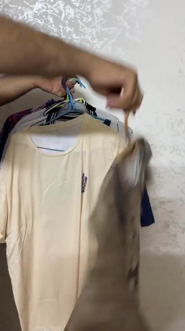 السلام عليكم بديات جديده مشكل نوعيات كلش اهواي سعر القطعة الفين دينار
الحجز واتساب ***********

مشكل نوعيات وقطع حلوه
