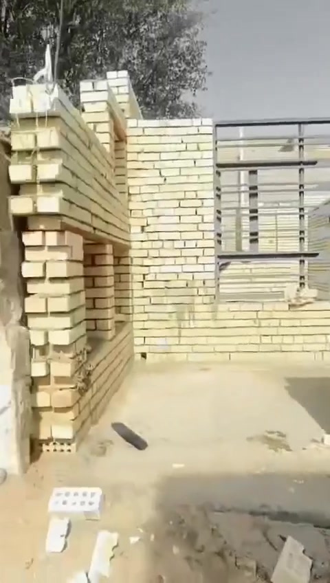 خلفه بناء متفرغ حاليا ترميم وإضافة بناء داخل مناطق بغداد ***********
