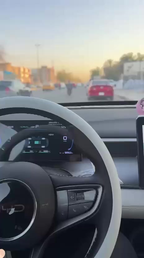 السلام عليكم شباب بي وايدي  سيل فايف مكفوله ماعده الشخط الصغير بالدعاميه الموشر عليها ماشيه 8الف  داخلها مغلف بالايلون العنوان بغداد الثعالبه رقم الهاتف ***********السعر 18 مليون و750
