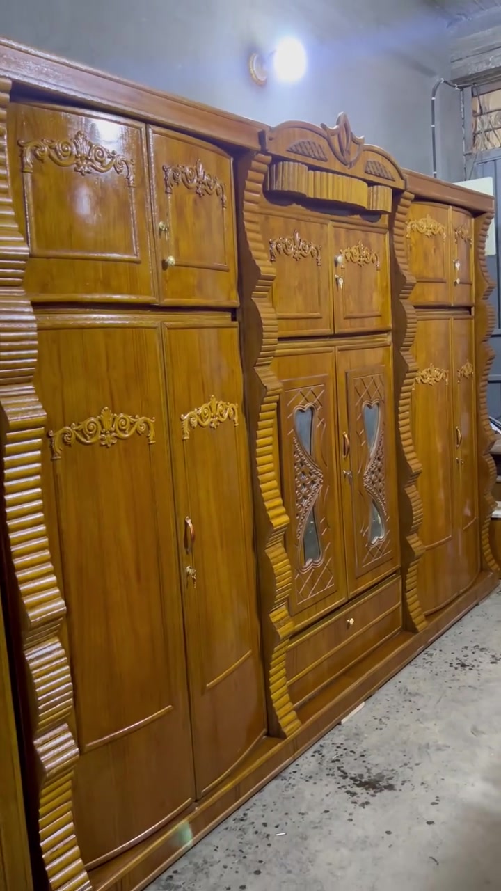 سلام عليكم غرفه نجاره صاج مستخدمه نظيفه مديل حديث السعر ٨٥٠ العنوان الحله ***********
