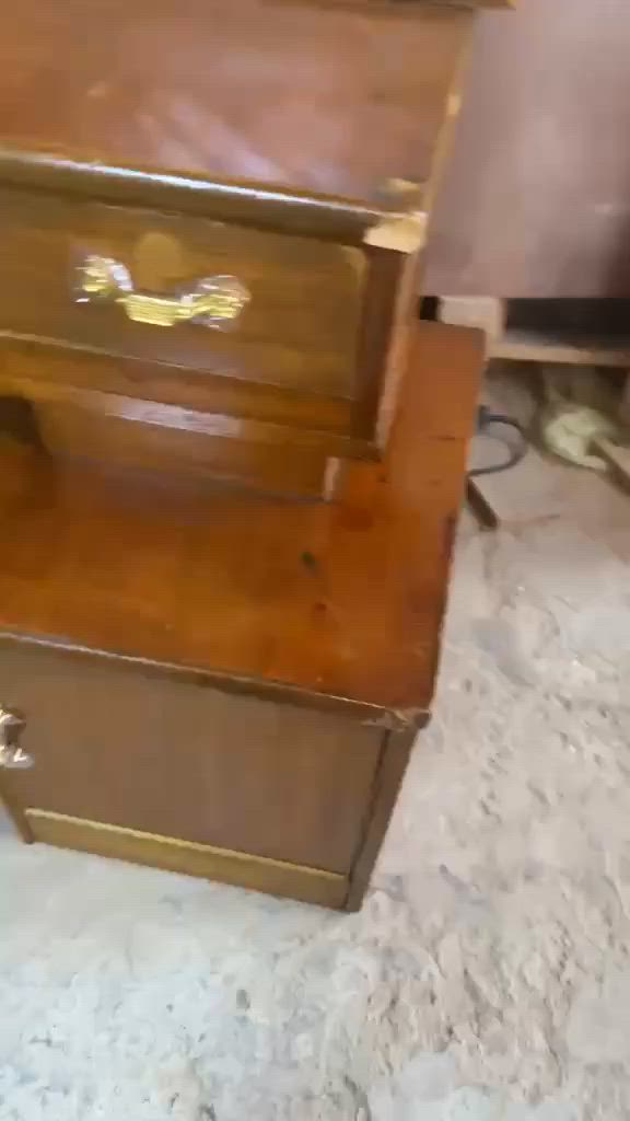 ميز وجزامه السعر 75 المكان الشعب توصيل موجود


**إذا كنت صاحب هذا الإعلان وتريد حذفه لأي سبب، رجاءا أرسل رسالة إلى الدعم الفني**