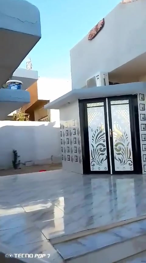 بيت للبيع في مشيرفه الثانيه قرب سايدين 30 مساحة البيت 300 متر بسعر مناسب جدا ***********
