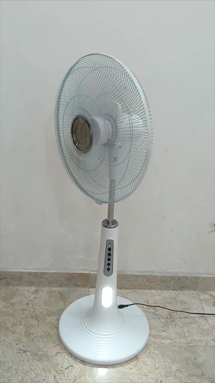 مروحه شحن للبيع تشتغل كهرباء فقط شحن عاطل ..***********
