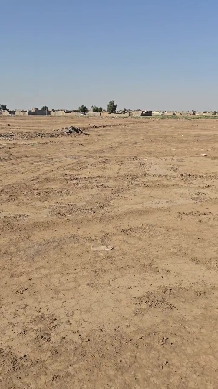 يالله السلام عليكم كاع 4دوانم للبيع ماء كهرباء بشارع مطعم تموعه رقمي ***********
