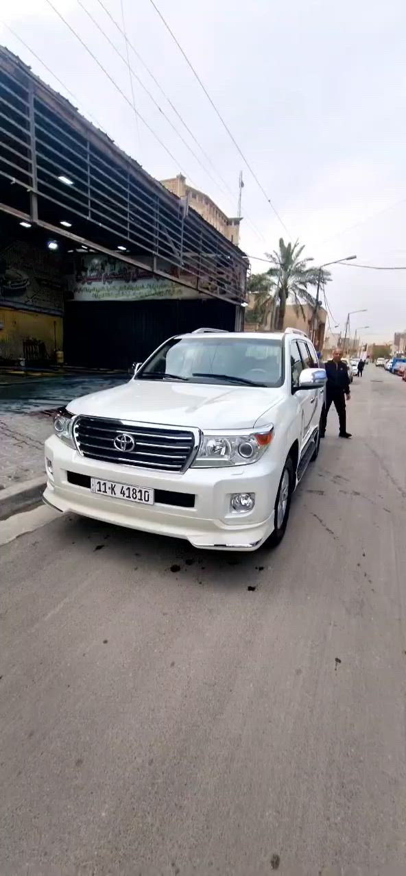 لاندكروز ٢٠١٤ ماشية ١٩٠٠٠٠كم كلين السعر٣٩٠٠٠٠$ الاتصال ***********
