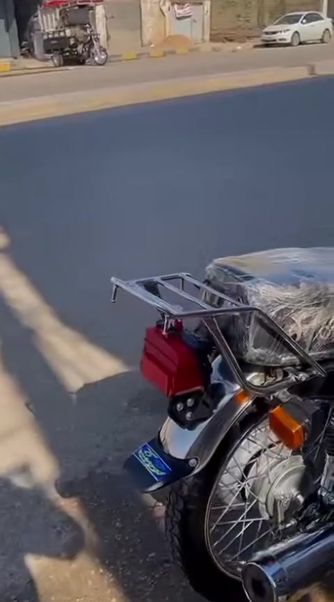 سلام عليكم للبيع اربعه كير أصولي وكيل العارضي 
موديل ٢٣ ولعنده اسكنر نضيفه حربي اراوس وينطي فرق 
السعر ٨٠٠وبيهاا مجال  *********** موجود واتساب
