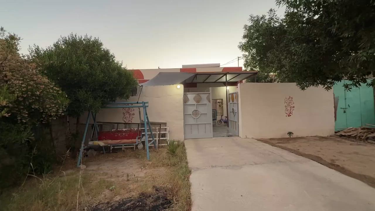 دار سكن للبيع جلولاء حي الوحدة مقابل المستشفى ع سايدين
يحتوي على استقبال 6*5 وغرفتين نوم 5*4 ومجمع درج وهول 5*4 ومطبخ 4*4 صحيات خارجية 
المساحة 220 متر 

كراج سيارة مساحة كبيرة امام الدار 

متوفر كافة الخدمات ماء اسالة خطين 

للاستفسار ***********
