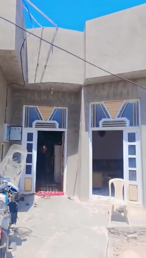🟥بيت للبيع
🟨المساحه 200 متر
🟨الجولان الثاني خلف جامع الجولان الكبير 
السعر قفل 60 مليون 
‏‪***********‬‏
 776 872 1817

