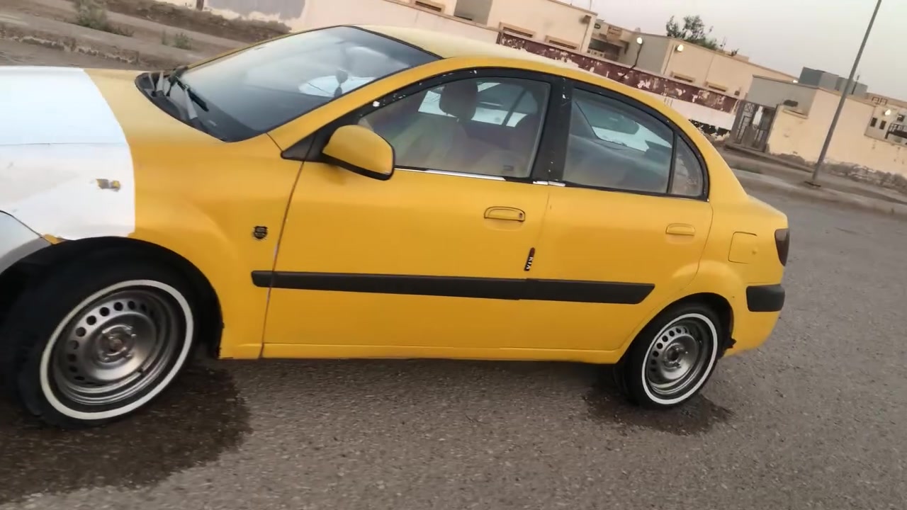 سلام عليكم كيه ريو ٢٠٠٩ سياره كير جديد حداديه جديده تبريد شغال كهربائيات كامله وبيها خيط تبخير ضربتها بنيد وبدنه تحويل ثاني يوم سعر ٧٧وبيها مجال قليل عنواني ناصريه مدينه الصدر هذا رقمي ***********
