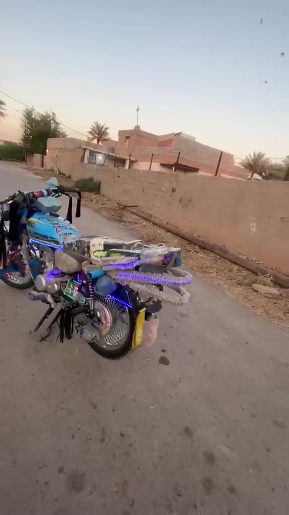 دراجه للبيع 
اوراق اصولي 
دراجه ما مفتوحه لا تنقيص ولا تبخير 
موديل 2024 
المكان ديالى منصوريه الجبل 
الرقم ***********
