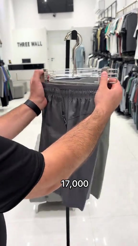 زبائن 3W✔️ شورت  اوربي كوالتي عالي السعر 17,000 قياسات (m-L-XL-XXL-3XL) ـــــــــــــــــــــــــــــ العنوان بغداد القادسيه  مدخل ساحة قحطان ثاني استداره ع يسار ***********
