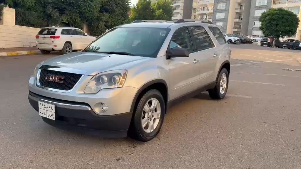 جيمسي ئه كاديا موديل ٢٠١٠ سياره مابي قطره صبغ حتي دعميات مابي صبغ بدون بارد بدون شفط كول عيراق مابي وحده مثل هيجي حجم محريك ٣٦٠٠ سلندر ٦ 
محريك گير مامفتوح و بدون ايي خلل حتي بيلادي 
ماشيه سياره ١٠٤ الف كيلو متر 
حجر صالونسا بي شرط موجود بيلادي 
تبريد شغال ٣ قطعه 
٧ راكب كوشن سياحي ملكي 
٢ سويج بيلادي 
سبير مانازل 
حساس كاميرا بيلادي 
تحكم ستيرن 
فور ويل دفع روباعي 
سندوق جكً 
حداديه لي هسه بي لادي مثل توب 
تايرات برجستن لوك اشتريت ٥٠٠$ 
جام أمامي لي هسه شريكه 
كولشي علي شريكه سياره بل هقيقه احلا صور و ڤيديو 
سنويه بئيسمي نفس يوم احول بئسمك هزه جديل رقم جديد سنويه بئيسمك كوله عامله احول بئيسمك رقم ألماني ميت دولا رو نص فوك هاي عليه لو زايد 
سعر ها(١٢٧)$ 
رقم موبايل *********** 
موكان سياره سليمانيه 
سيرفس كامله دعميه بل دعمي مابي ايي نواقص
