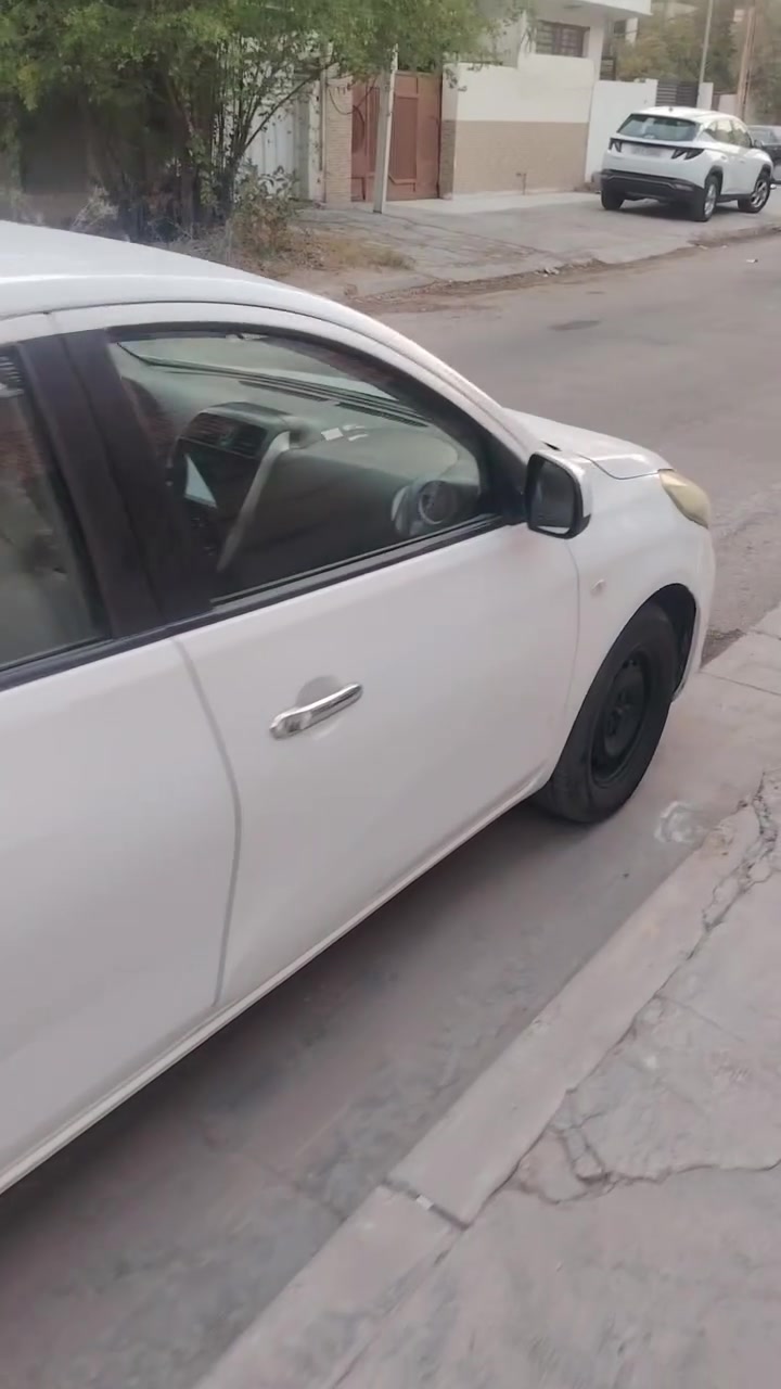 سلام عليكم
سني هندي بليته زركه 
٢٠٢٠
ماشيه ٩٢
رقم بغداد انكليزي سنويه لل٢٠٣٠
كير مكينه صدر تخم تاير تبريد جاهزه السياره
كل تفتصيلها بلفديو
بدون صبغ بدون تبديل
مكانها بغداد العامريه
***********
السعر ١٠٠ وبيها مجال
