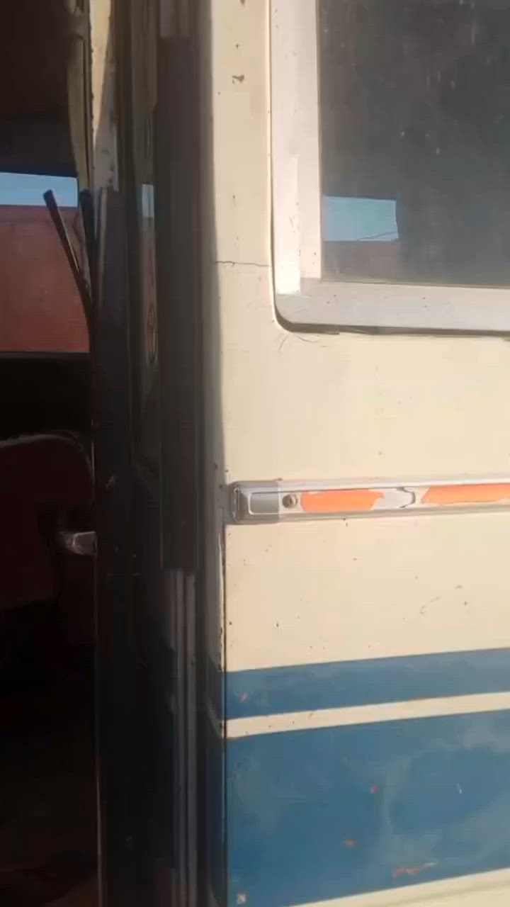 كوستر خط شغاله بـ 3 ونص و بيها  مجال 
للاستفسار ***********
بغداد
