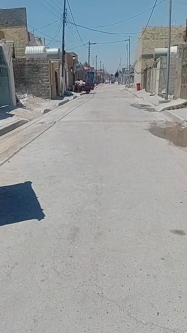 سلام عليكم ٥٠ متر البيع كامله بس سكفه سندوج خدماته كامله مي مجاري نت سحب تبليط رصيف مكانه حي طارق القديم ابو كرم كصاب فرع ابو علي مختار رقم الهاتف ***********
