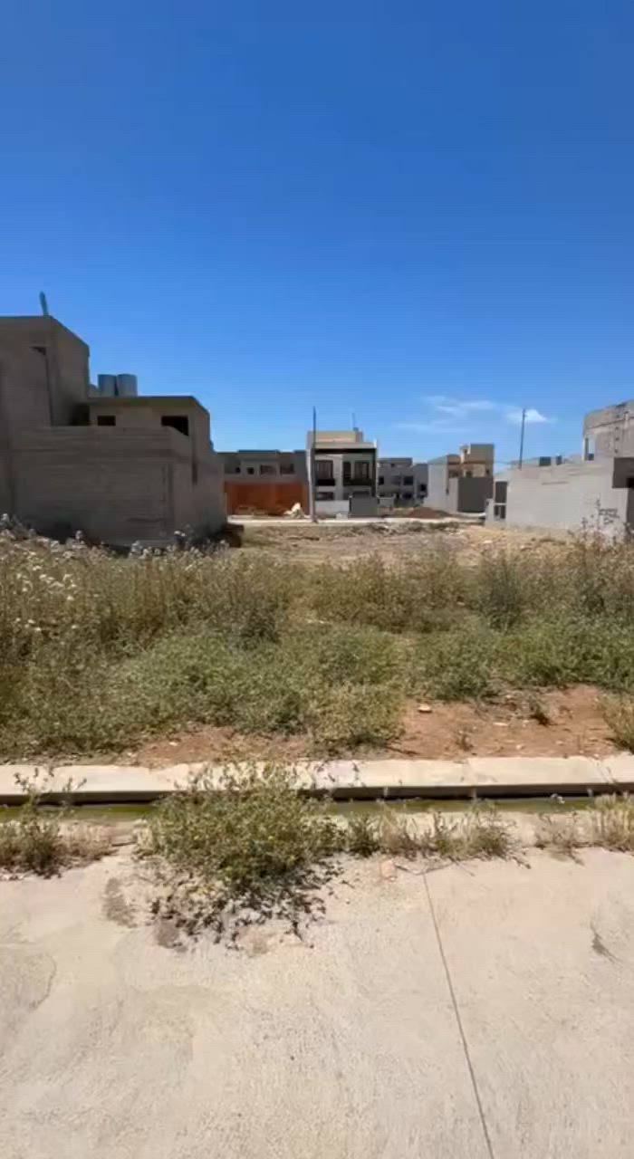 تفاصيل قطعة الأرض:
​الموقع: حي التربية الرابعة.
​الشارع: تقع على شارع بعرض 25 متر.
​الأبعاد: * الواجهة: 10 أمتار.
​العمق: 20 متر.
​المساحة الإجمالية: 200 متر مربع.
​الأتجاه: شرق (شرقية).
للاستفسار الاتصال على الارقام 
*********** 
***********
يوجد واتس اب أيضاً 
#مكتب_السادن_لتجارة_العقار
