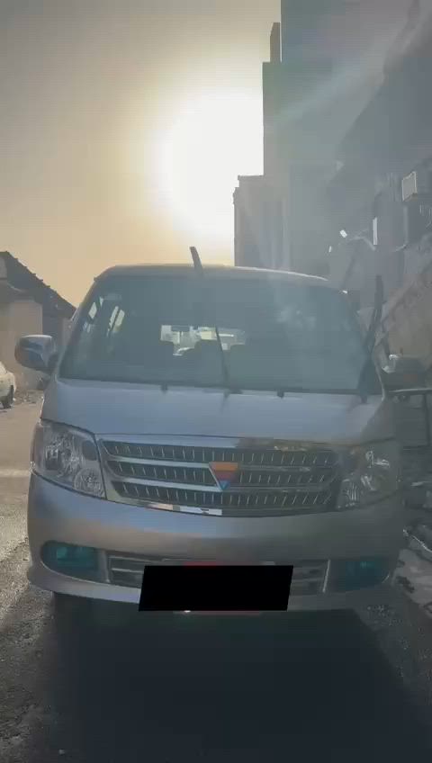 فتون ٢٠١٠ كير محرك واكسل مكفول سياره رقمها احمر شمالي صاحبها موجود سياره نظيفه جدا .
السعر ٦٨ وبيها مجال 
رقم الهاتف ***********

