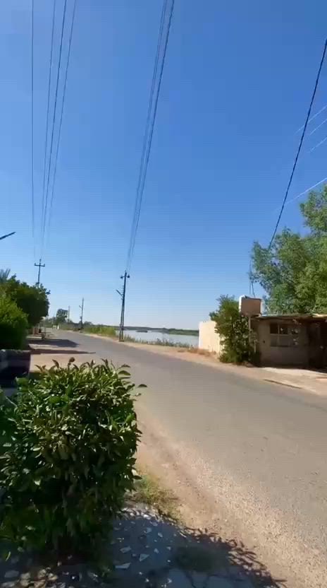 السلام عليكم بيت للبي ع المساحه 400 متر المكان المصلحيه عل شارع العام مباشر التفاصيل داخل الفديو 
استفسار 
***********
***********
ابو امير
