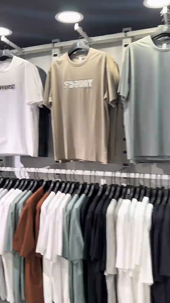 سعر التيشرتات (15،000) القياسات (4XL/5XL/6XL/7XL/8XL/9XL/10XL) ‎المجمع مفتوح 24 ساعه طيلة ايام الاسبوع  يوجد توصيل 5 لجيمع محافظات العراق  الفرع الاول-📍بغداد-زيونة-شارع الربيعي-مقابيل خطار  سنتر عمارة تاج سنتر داخل السرداب.                                                   هاتف :-*********** الفرع الثاني-📍بغداد-المنصور-تقاطع الرواد-مقابل مطعم العريش-عمارة مناحل حيدر الملا-داخل السرداب. ‏‎هاتف:-*********** الفرع الثالث-📍الموصل-حي الزهور-قرب كولدن مول ‏‎هاتف:-***********
