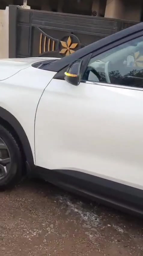 ​🚗 كيا سيلتوس موديل 2024 للبيع 🚗
السلام عليكم،
 سيارة كيا سيلتوس موديل 2024 للبيع، السيارة جديدة ونظيفة ومشيها قليل جداً.
​الموديل: 2024
​المسافة المقطوعة (الماشية): 10,000 كم فقط.
​حالة السيارة: السيارة جديدة، مرتبة ونظيفة جداً 
​ملاحظة: بيها رصعة بسيطة فقط بالصندوق الخلفي وغير هذا السيارة مكفولة ونظيفة.
​السعر: 165 ورقة (16,500$ دولار).
​📞 للتواصل والاستفسار (رقم الهاتف):
[***********]
