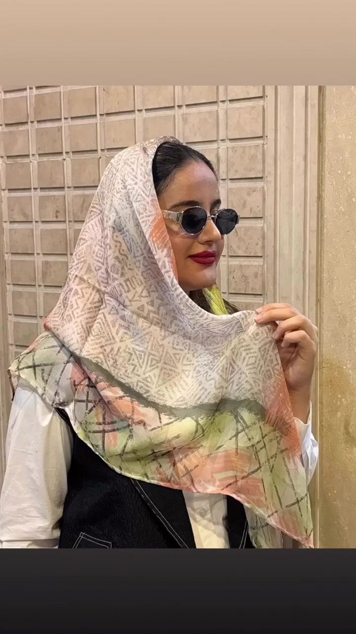 روسري حرير ملانج (صيفي)

⚜️ حواف مخيطة يدويًا

⚜️ القَصّة: العرض 110 × الطول 110

🌈 متوفر بعشرين تصميم جميل

📦 الجين: 20 قطعة

💰 السعر بالجملة: 🔥
✨ تحت سعر السوق

🏢 Shal House Iraq | بيت الشال
🇮🇶 العراق

✅ بيع جملة ومفرد
📱 للطلب والاستفسار: ***********

📢 قناتنا في التليكرام:
https://t.me/kNR2Ua_YpH8wZmEy

📢 قناتنا في الواتساب:
https://whatsapp.com/channel/0029Vb86i4N9sBIFXOl5Rg01

📢 صفحتنا في الفيسبوك:
https://www.facebook.com/share/1MVsqNYdXv/?mibextid=wwXIfr
