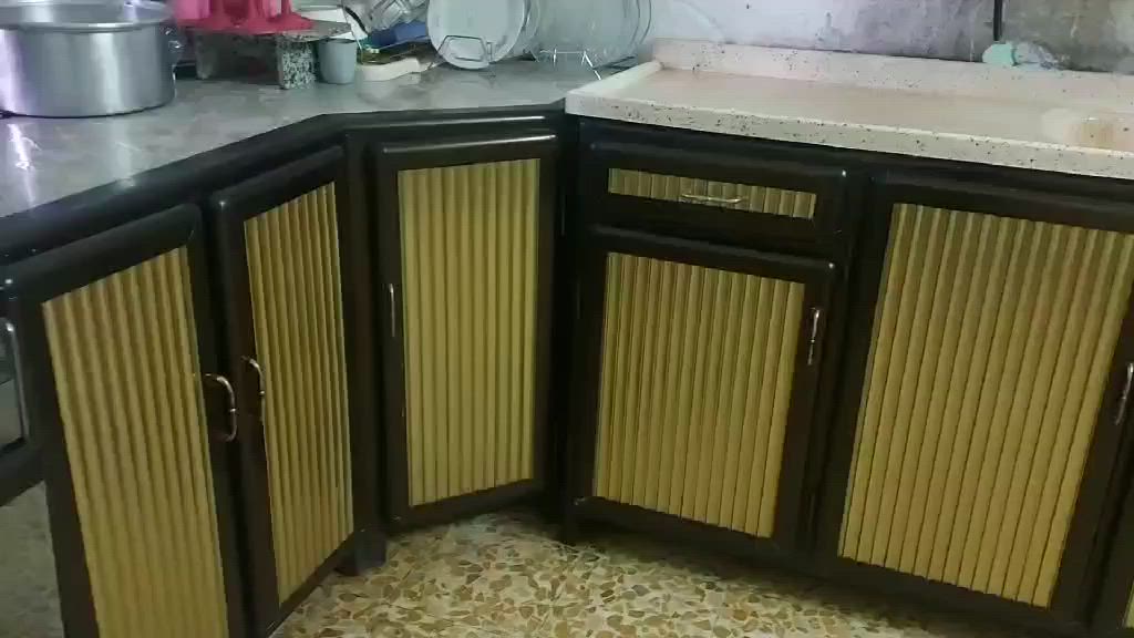 كاونتر للبيع نضيف سعرو 500 مكانو البناء الجاهز بلايسر
السلام عليكم 
مندوبة مبيعات اشعدكم اغراض دزولي الصور خاص
اثاث /ديوانات / كاونترات / غرف / طباخات 
تابعوني حت يصلكم كل جديد انشرو  حساباتي السابقة تبندت🤍
#اشارة #المندوبة_اسراء


**إذا كنت صاحب هذا الإعلان وتريد حذفه لأي سبب، رجاءا أرسل رسالة إلى الدعم الفني**