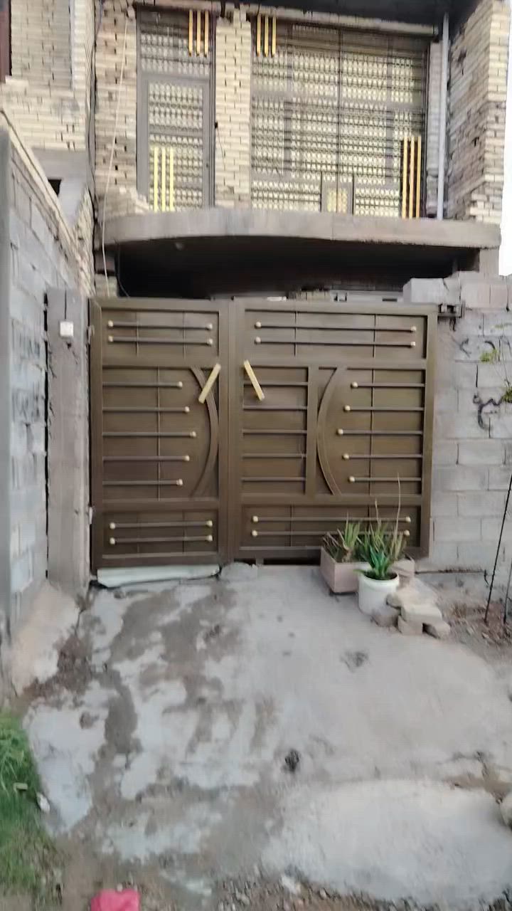 بيت للبيع ١١٥ متر في منطقة الرضوان ابو منيصير قريب عالمدارس والجامع قريب عالشارع العام للاستفسار الاتصال على *********** ويوجد به واتساب
